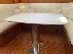 1982 Amel Mango