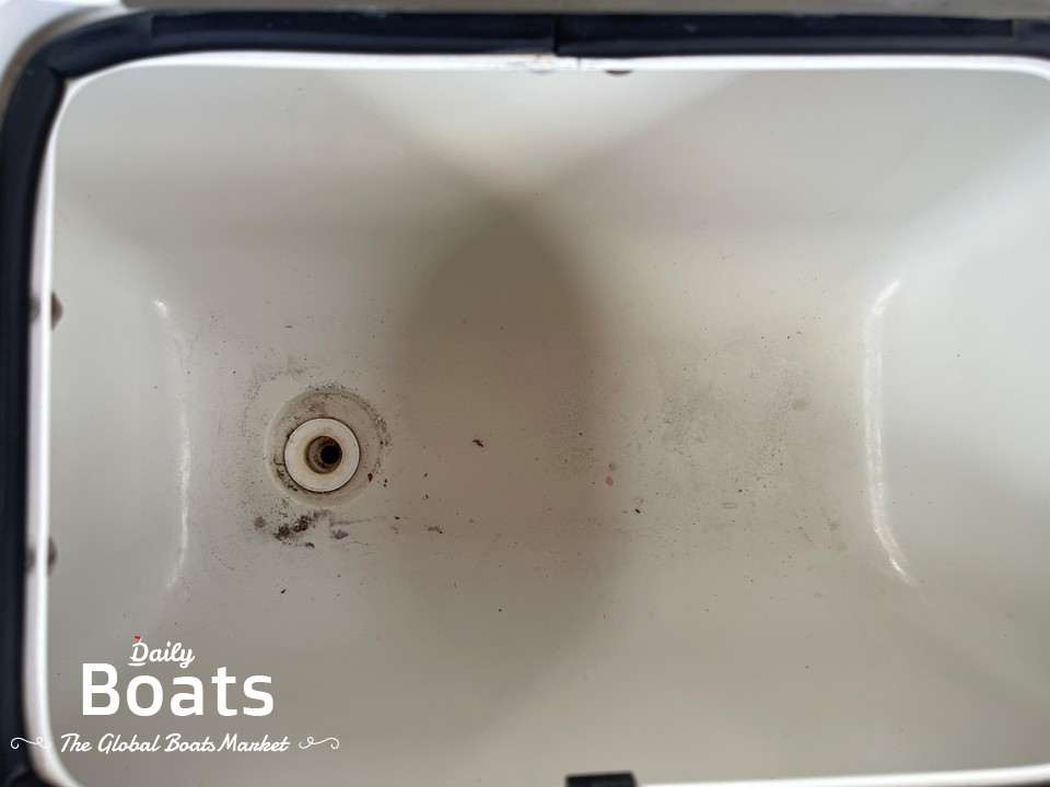 2009 Hurricane Sun Deck for sale. View price, photos and Buy 2009