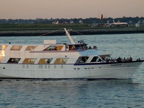 Custom Dinner Yacht