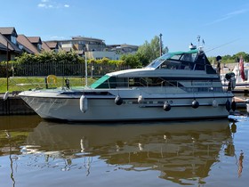 Broom 12M Monarch