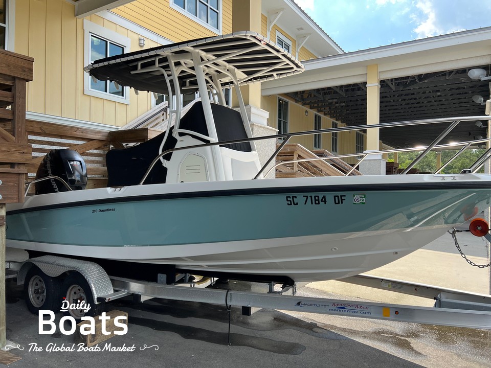 2016 Boston Whaler 210 Dauntless for sale. View price, photos and Buy ...