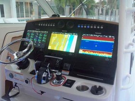 Vegyél 2016 Boston Whaler Outrage 42