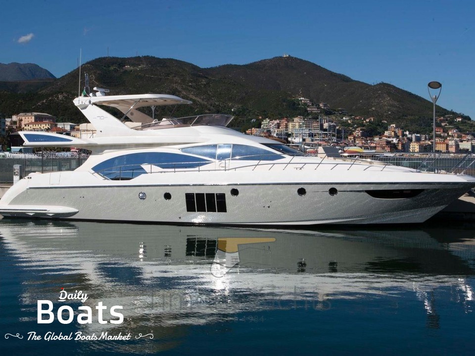 2012 Azimut 70