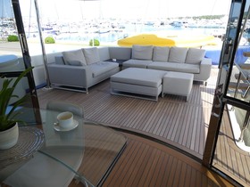 2011 Ferretti Yachts Custom Line Navetta 33 προς πώληση