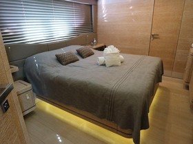 2011 Ferretti Yachts Custom Line Navetta 33 te koop