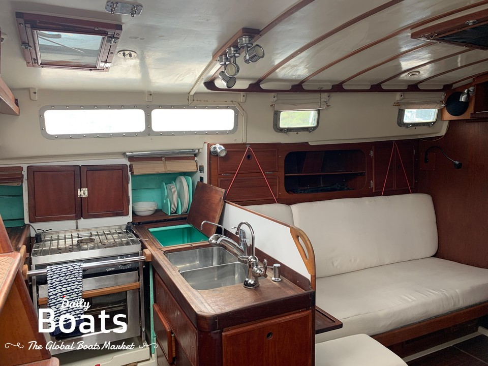 1975 Whitby 42 for sale. View price, photos and Buy 1975 Whitby 42 326080