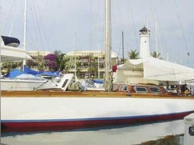 Laurent Giles 48. Classic