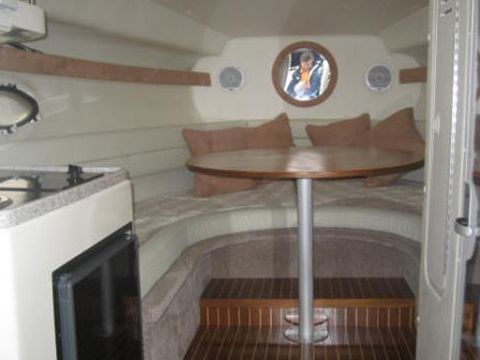 2002 Rinker 270