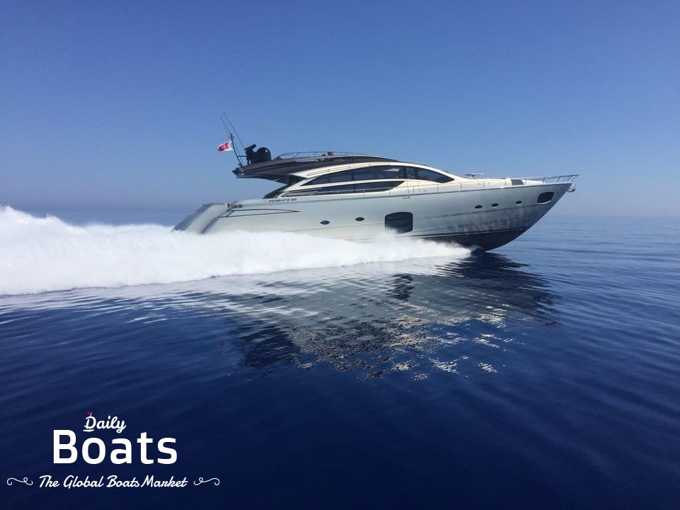 2014 Pershing 82