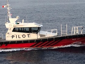Pilot Baltic Wavepiercer Boat