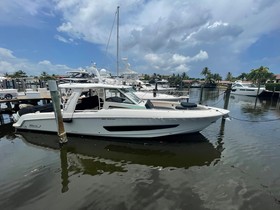 Boston Whaler 420 Outrage