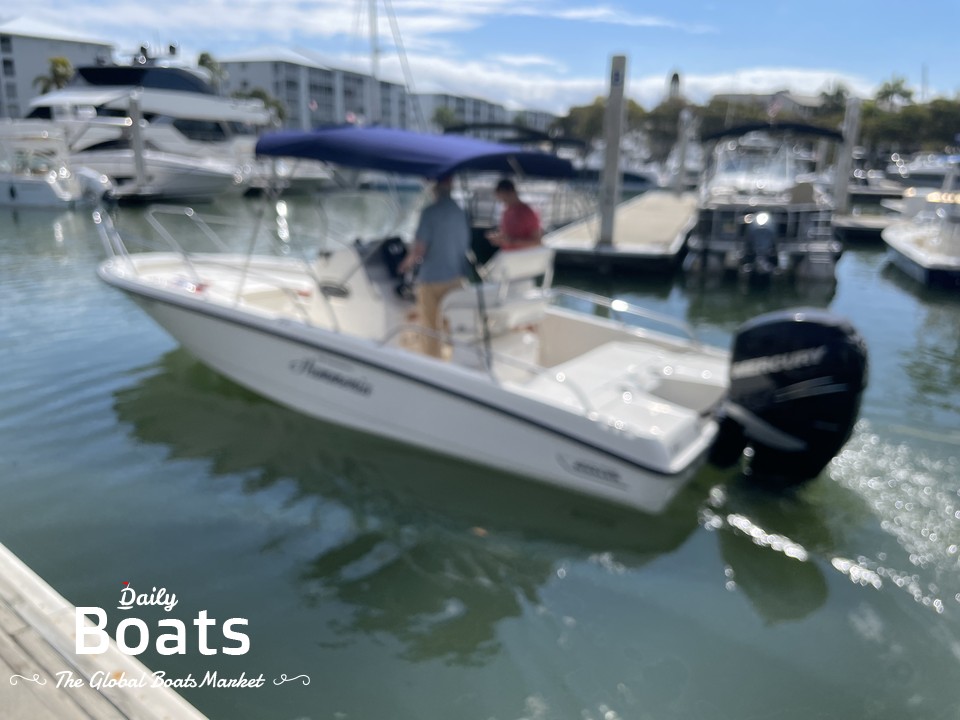 2012 Boston Whaler 230 Dauntless for sale. View price, photos and Buy