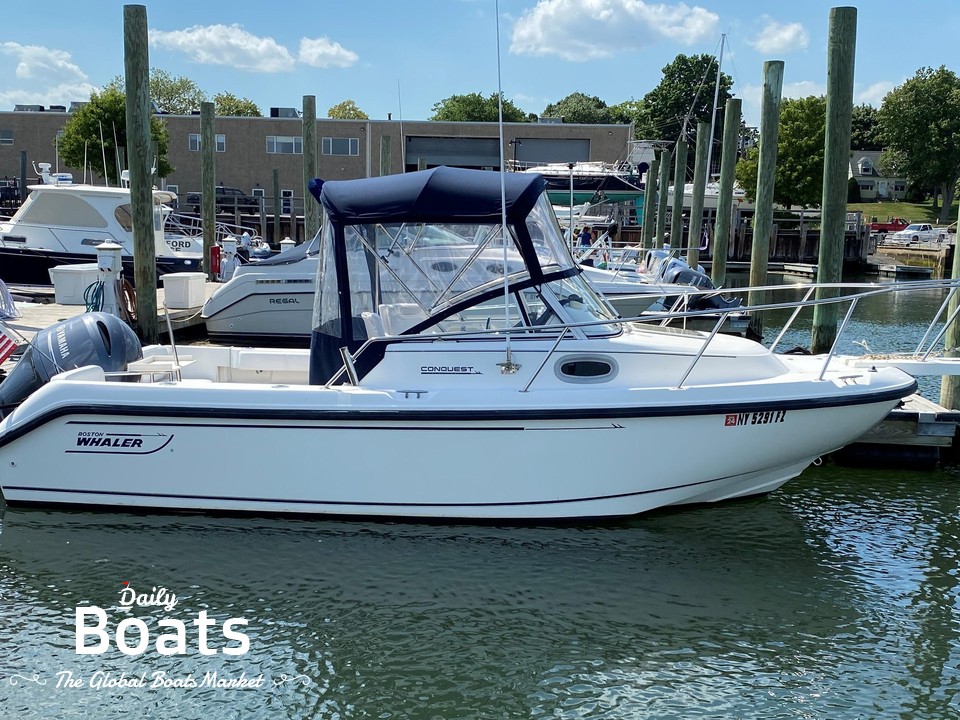 1998 Boston Whaler Conquest for sale. View price, photos and Buy 1998