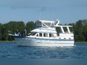 Marine Trader Sundeck Fb