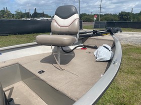 2005 Tracker Pro Angler V 16