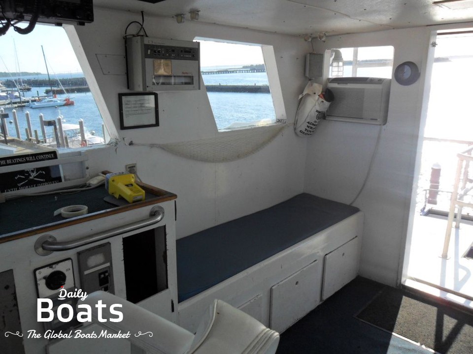 1986 Harker's Island Rose Craft for sale. View price, photos and Buy