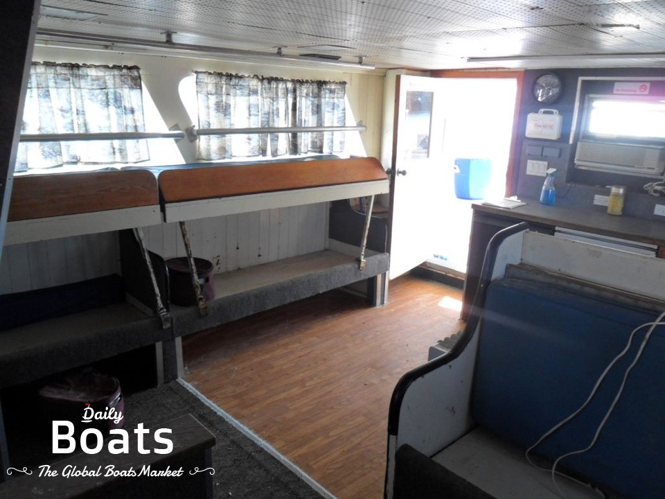 1986 Harker's Island Rose Craft for sale. View price, photos and Buy