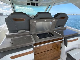 2021 Tiara Yachts 38 Ls til salgs