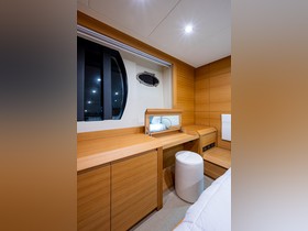 Købe 2009 Pershing 64