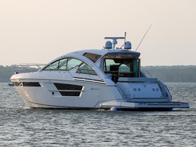 2018 Cruisers Yachts 54 Cantius eladó
