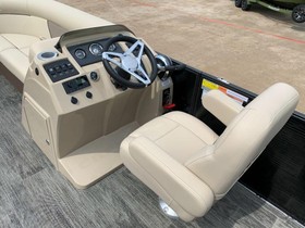 2022 Crest Classic Lx 220 for sale
