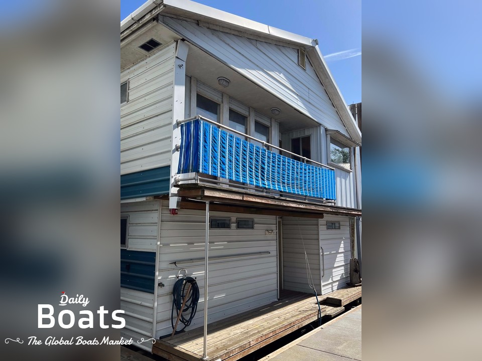 1985 Custom Boathouse for sale. View price, photos and Buy 1985 Custom