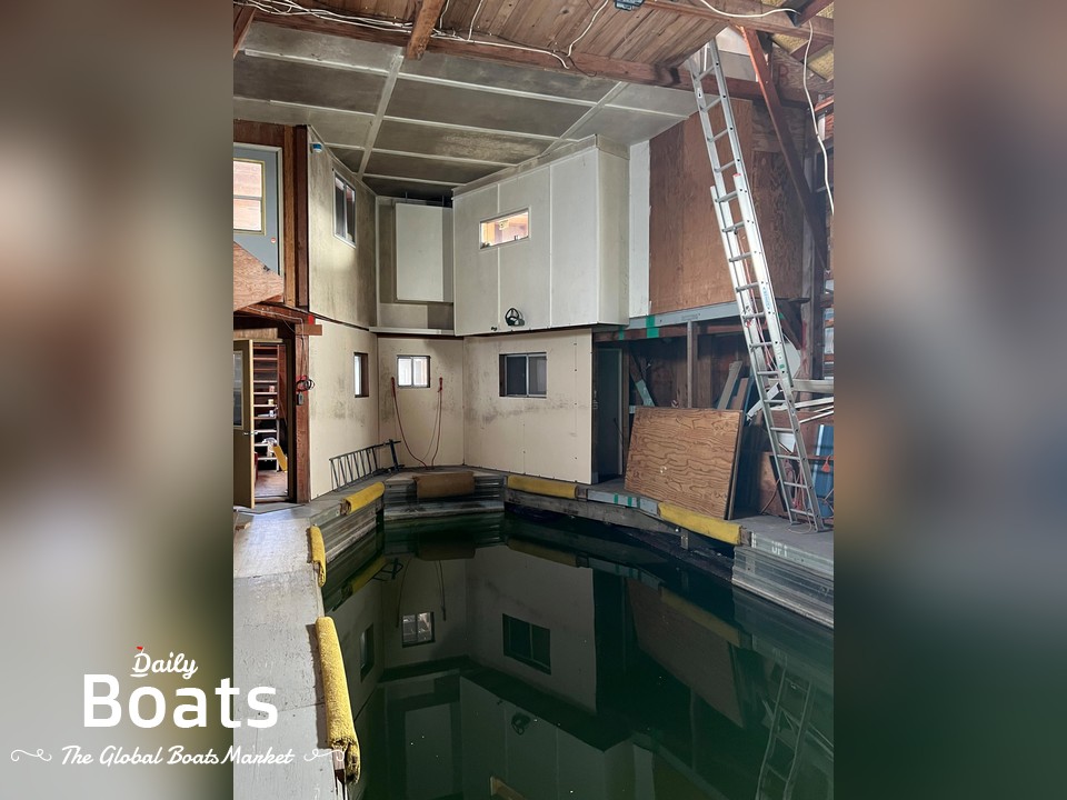 1985 Custom Boathouse for sale. View price, photos and Buy 1985 Custom Boathouse 327735