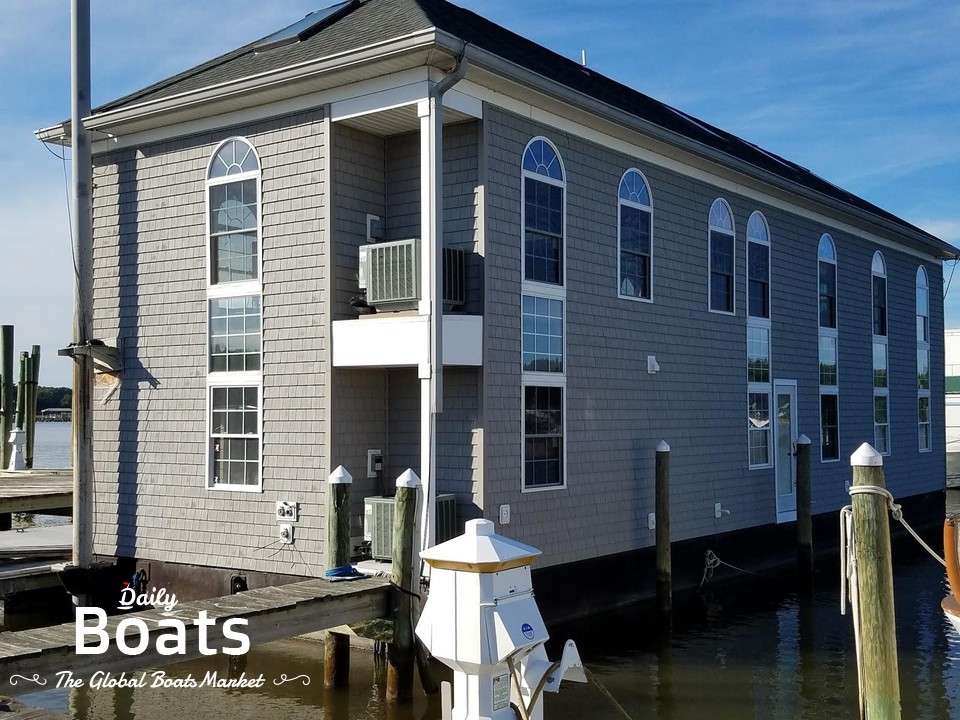 2000 Barge Custom for sale. View price, photos and Buy 2000 Barge