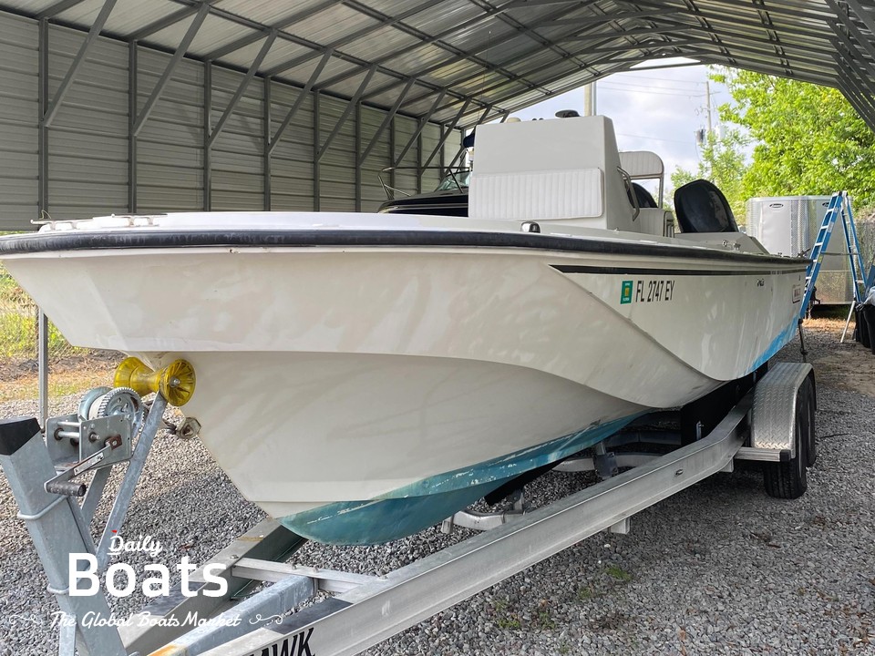 1985 Boston Whaler 25 Outrage Cc Center Console for sale. View price