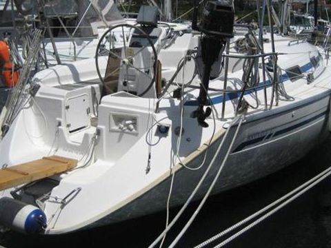 Bavaria 37