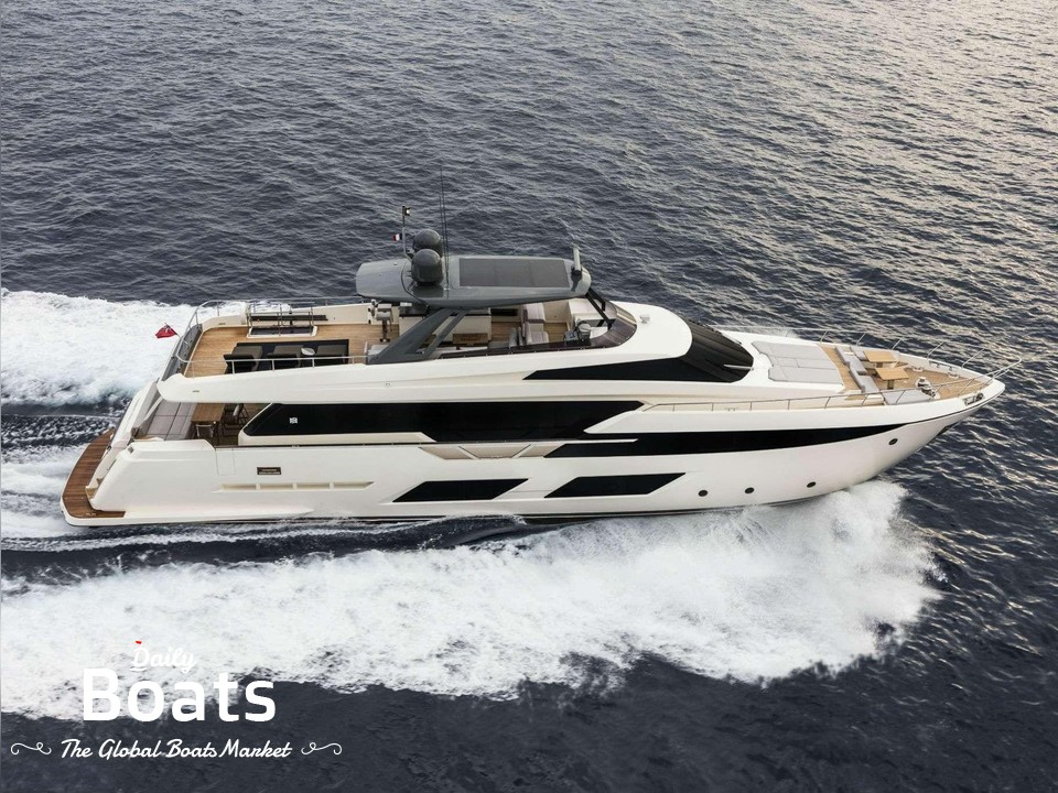 2022 Ferretti Yachts 920