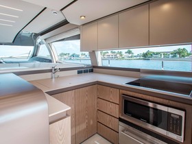 Buy 2022 Ferretti Yachts 550