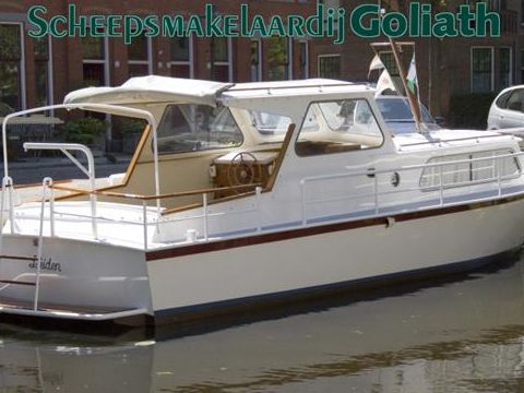 Benetti 93 Delfino