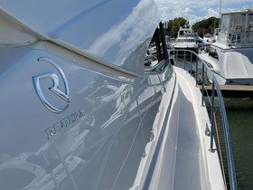 2011 Riviera 5800 Sport Yacht eladó