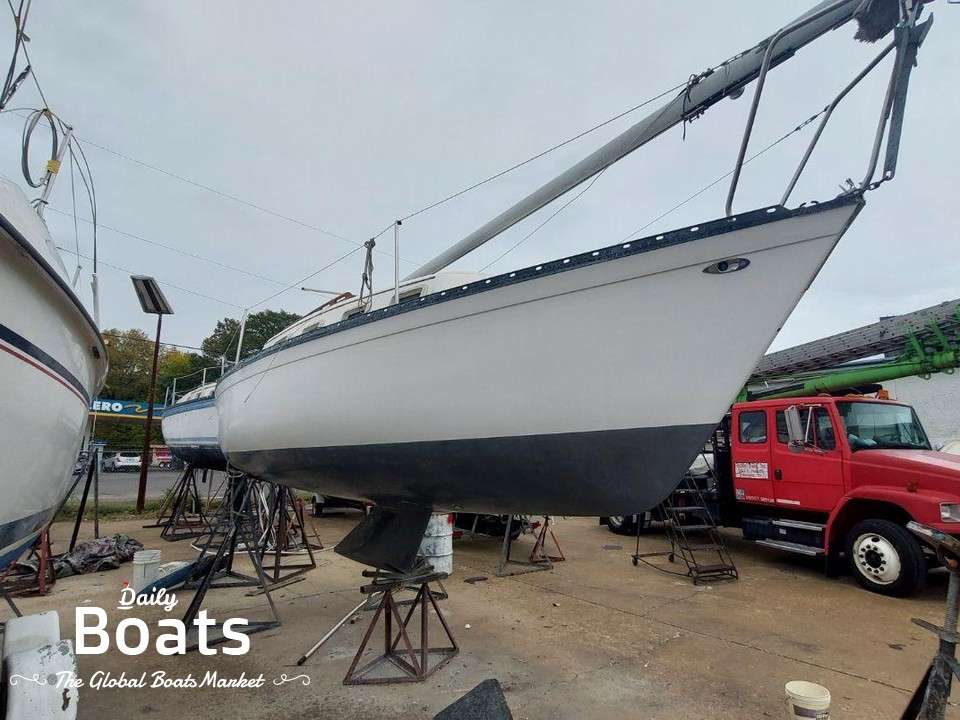 1982 Hunter 25