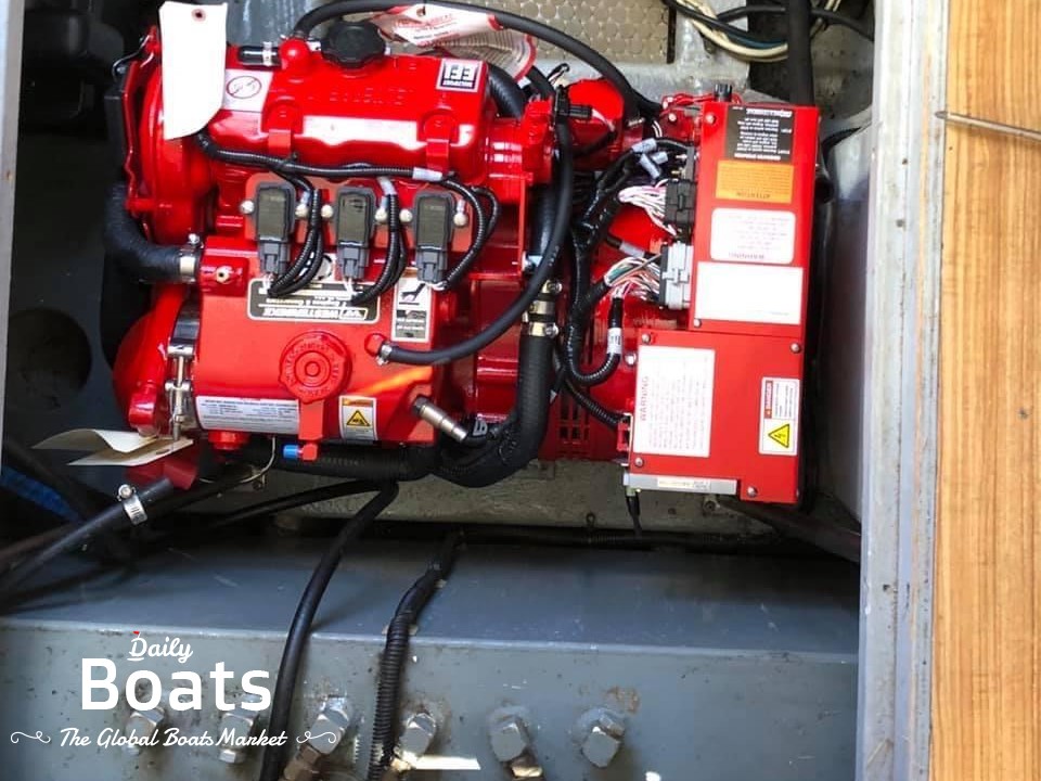 1998 Silverton 351 Sedan Cruiser for sale. View price, photos and Buy