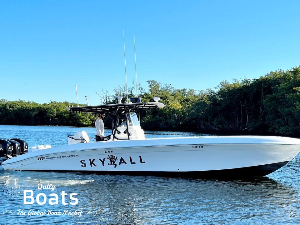 2014 Midnight Express 34 Center Console for sale. View price, photos