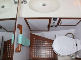 1987 Lien Hwa 47 Cockpit Motor Yacht