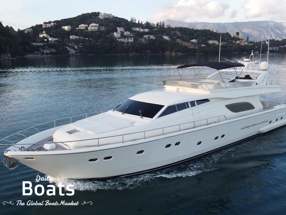 2000 Ferretti Yachts 80