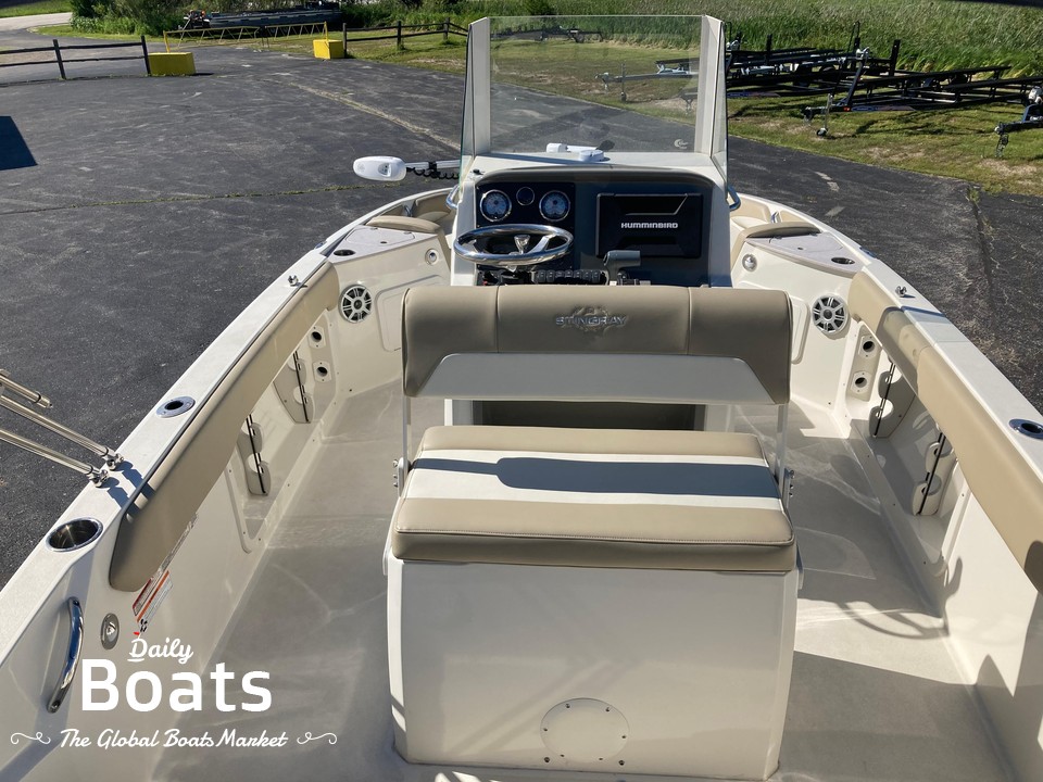 2018 Stingray 206Cc Center Console for sale. View price, photos and Buy