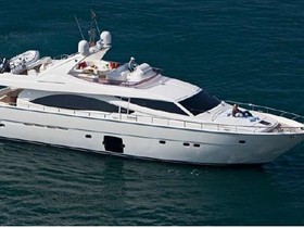 Ferretti Yachts 830