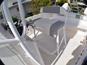 Buy 2019 Twin Vee 240 Center Console