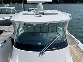 2019 Tiara Yachts 38 Ls