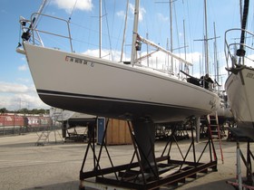 2001 J Boats J/105 til salgs