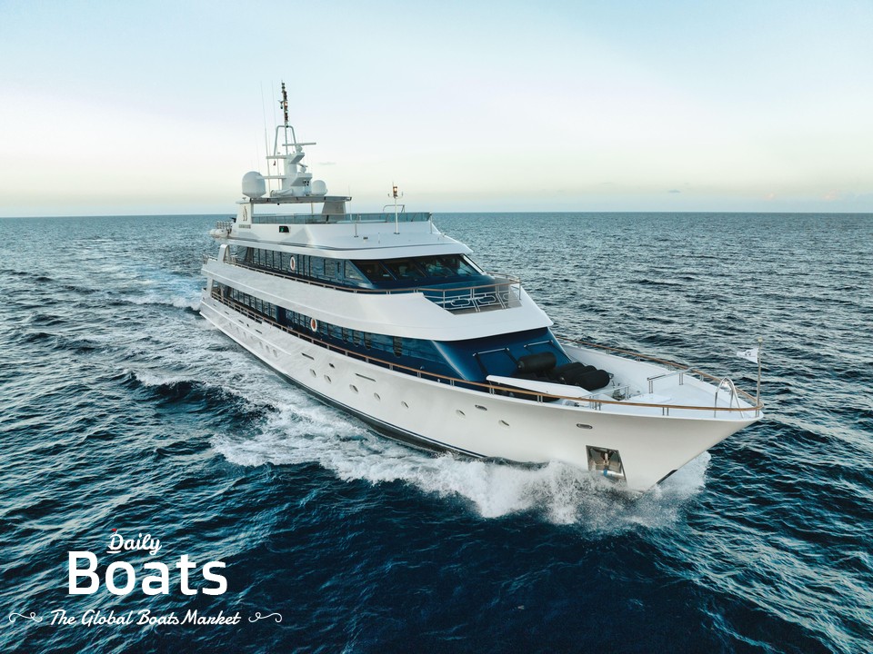 2005 Christensen Tri-Deck