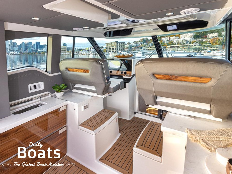 2022 Tiara Sport 43 Le for sale. View price, photos and Buy 2022 Tiara ...