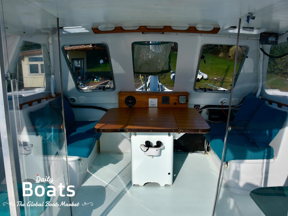 2001 Crowther Osborn 42 Super Shockwave for sale. View price, photos