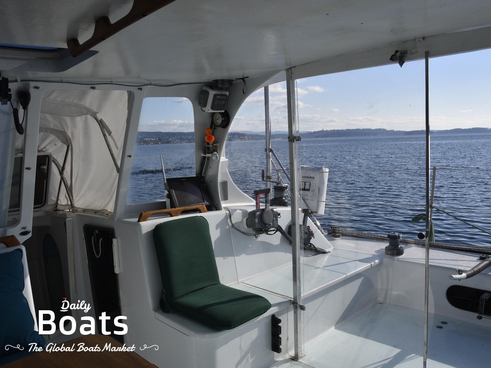 2001 Crowther Osborn 42 Super Shockwave for sale. View price, photos