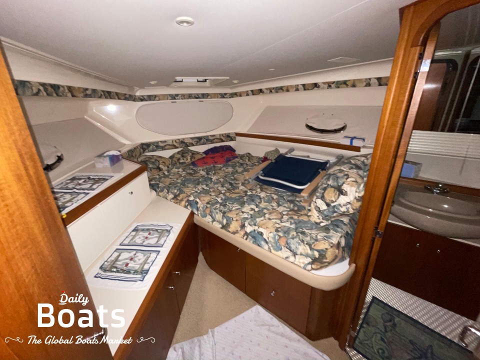 1997 Carver 350 Mariner for sale. View price, photos and Buy 1997