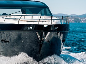 2012 Princess V72